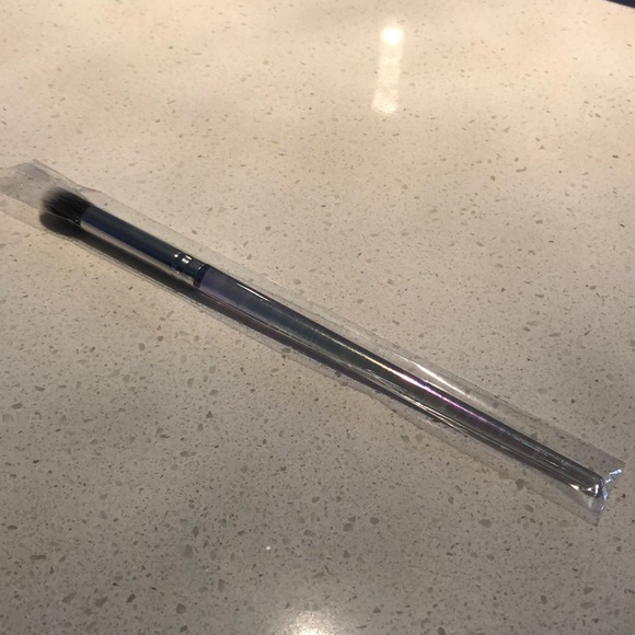 EB ELAINA BADRO Colourful holographic make-up eye shadow brush. NWOT in plastic - Picture 5 of 6